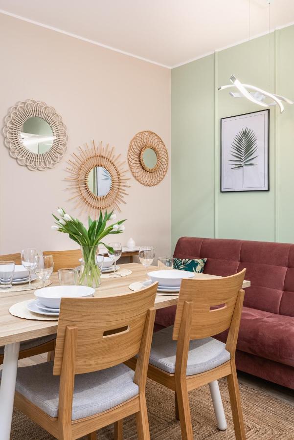 Luxurious Apartment Nadmorskie Tarasy Kolobrzeg By Renters Prestige Exterior photo